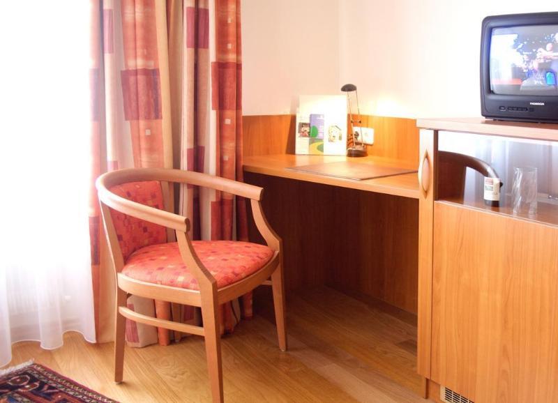 Hotel Brunner อัมแบร์ก ภายนอก รูปภาพ